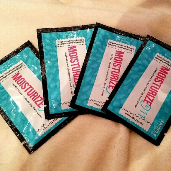 Perfectly posh-Moisturize 911 Face Creme - Samples - Picture 1 of 1