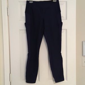 Lululemon Sz 8 sleet sprinter tight in hero blue