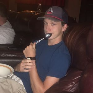 Meet your Posher, Brady