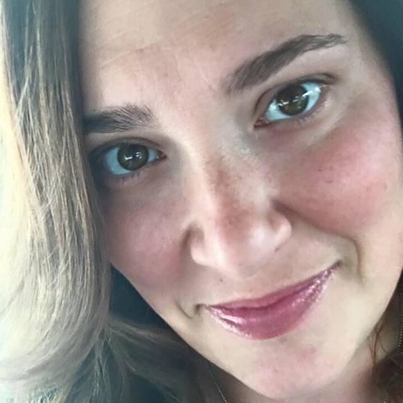 Meet your Posher, Christine