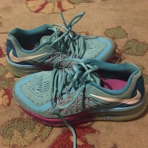 Nike Air Max youth size 4