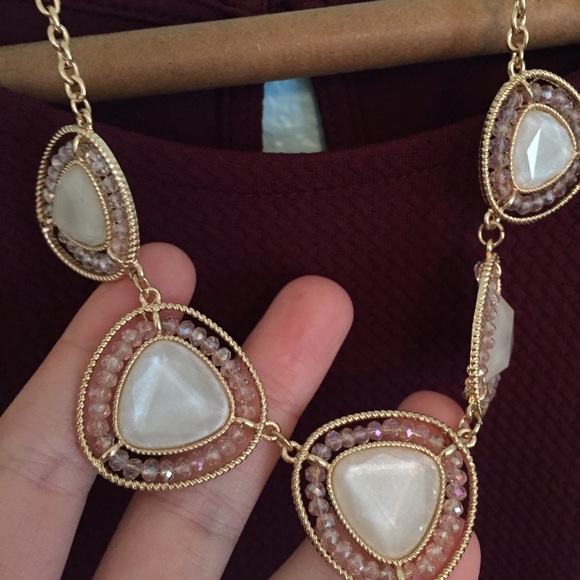 NEW Francescas Crystal Triangle Statement Necklace - Picture 3 of 4