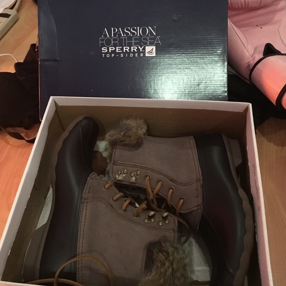 Sperry top-sider furry tall duck boots