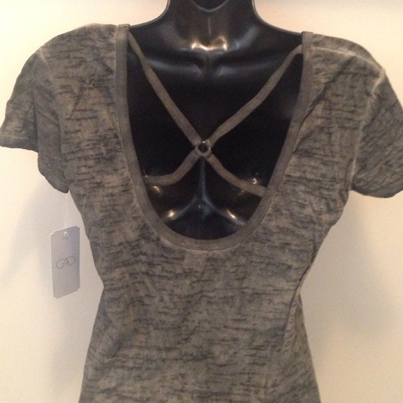 LAST 1βοΈNWT Strappy Back Burnout Tee - Picture 4 of 4