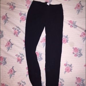 Black leggings