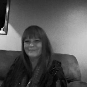 Meet your Posher, Debra