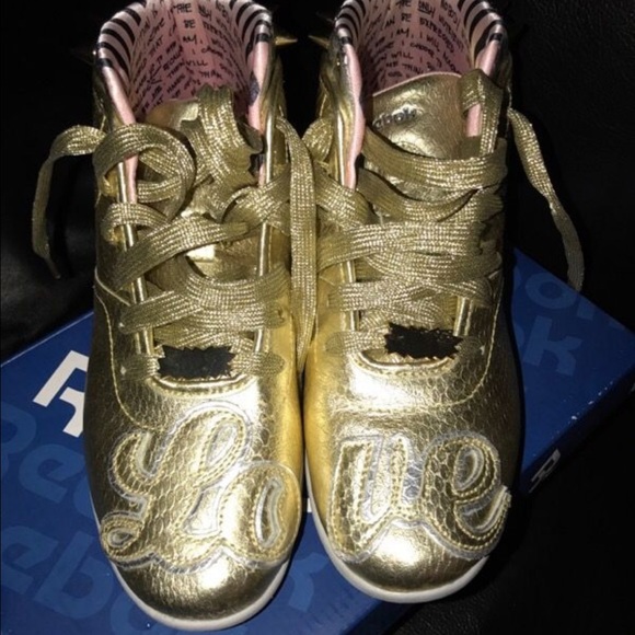 Melody Ehsani "LOVE" Reebok