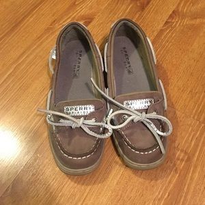 Angel fish style Sperrys!