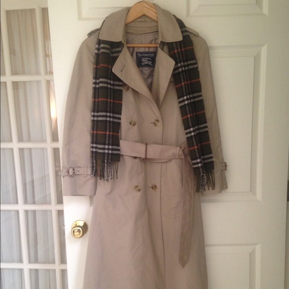 Very slightly worn Burberry Prorsum Trench Coat
