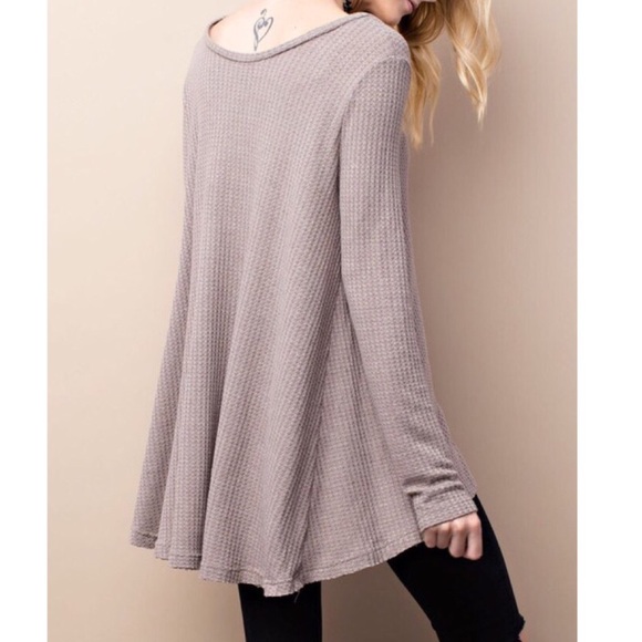 Long sleeve waffle knit flyaway tunic top - Picture 3 of 3