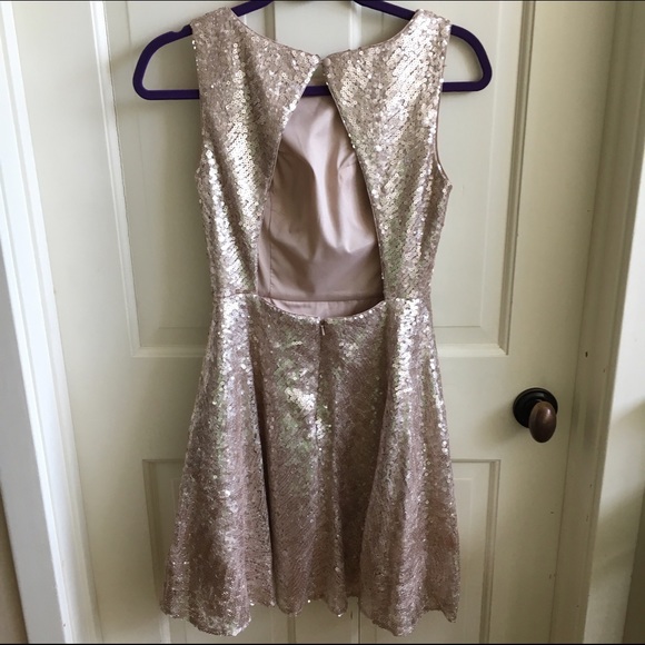 Gold Sequin Party Dress! - Picture 3 of 4