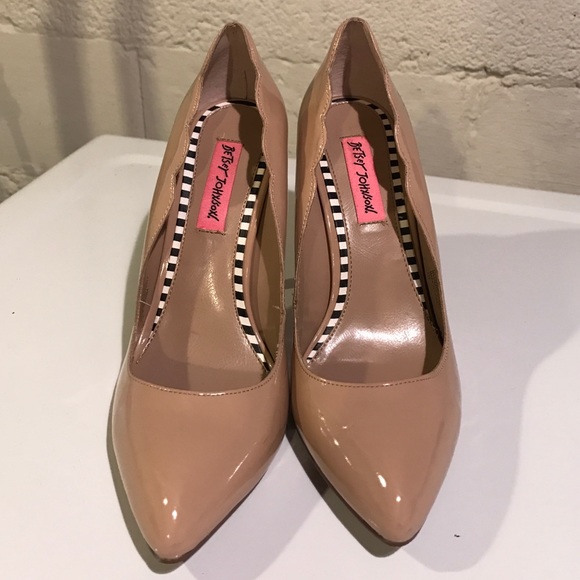 Betsey Johnson Nude Heels