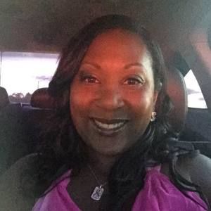 Meet your Posher, Yolanda