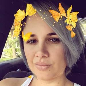 Meet your Posher, Angie