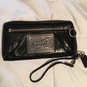 Coach Poppy Wristlet