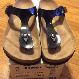 Birkenstock Gizeh black patent leather