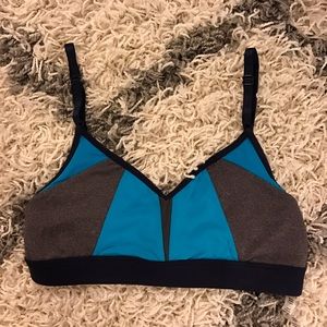 Alo yoga trace 2 bra