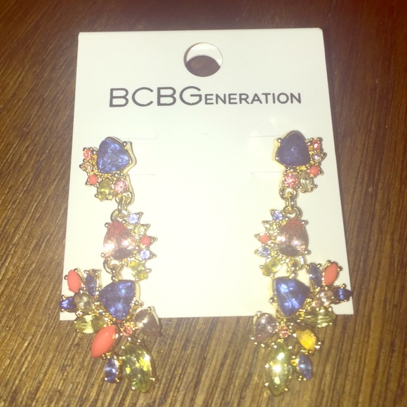 BCBGeneration earrings - Picture 2 of 3