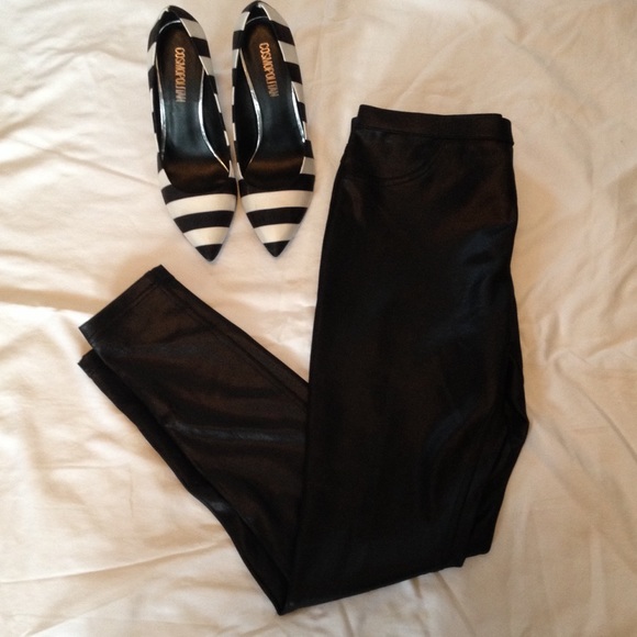 Simply Vera Vera Wang Pants - Vera Wang black faux leather leggings