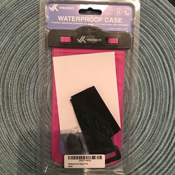 🚫SOLD🚫Waterproof case - Picture 2 of 2