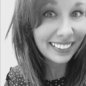 Meet your Posher, Naomi