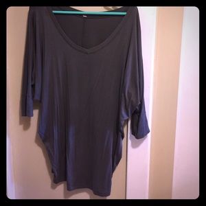 Gray tunic. Soft material. Z supply