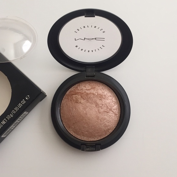 RARE!! Shimpagne MAC MSF Mineralized Skin Finish