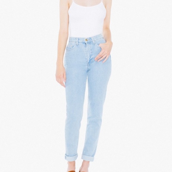 High Waisted Denim / Mom Jeans 👖