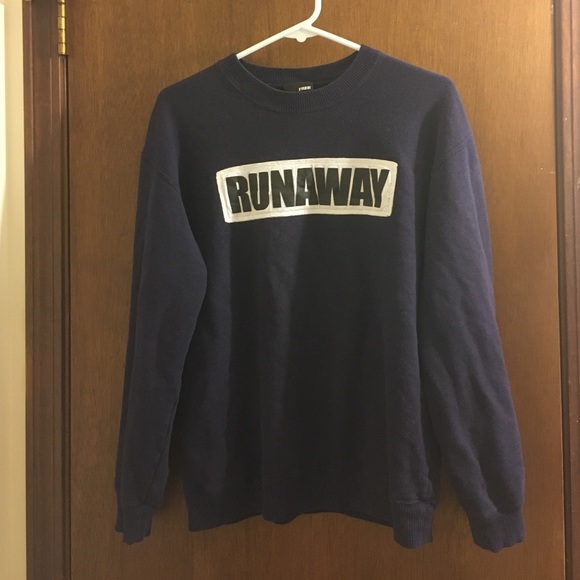 sweatshirt - Picture 1 of 1
