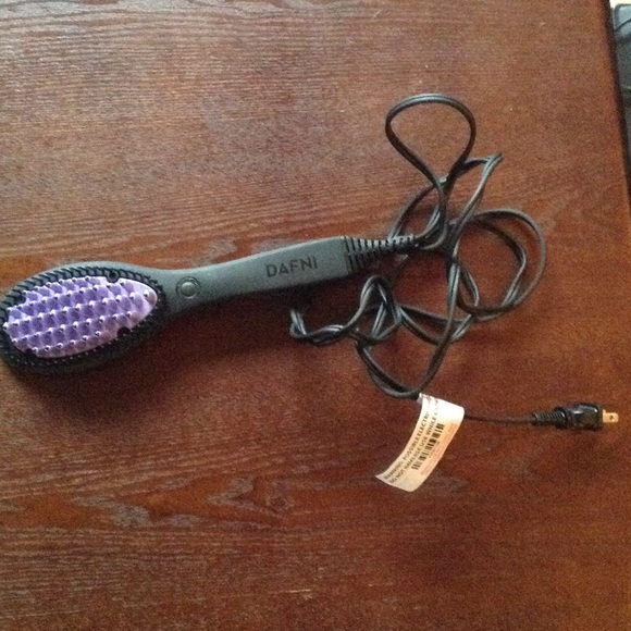 Ceramic hair straightening brush main image 3