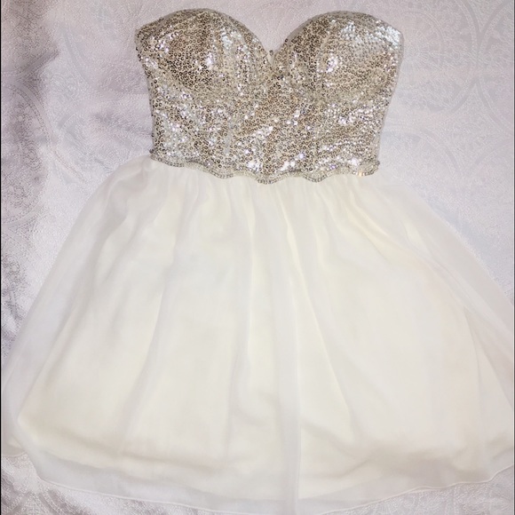 Short Tulle Sparkly Formal Dress