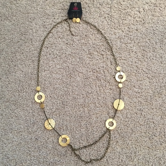 NWT Paparazzi Long Necklace & Earrings Set - Picture 1 of 3