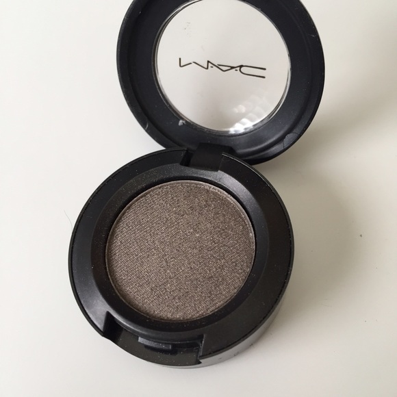 RARE!! Smoke and Diamonds MAC Cosmetics eyeshadow