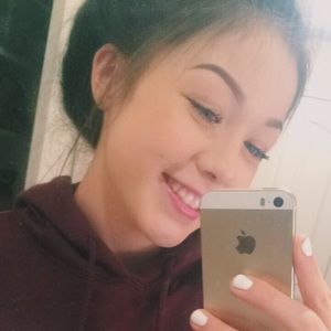 Meet your Posher, Kiana