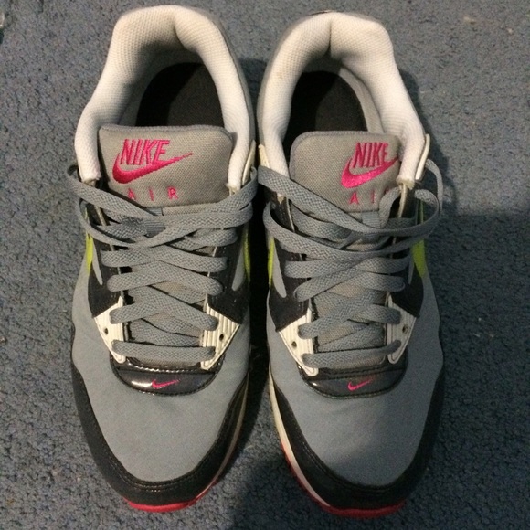Womens Nike Air sneakers