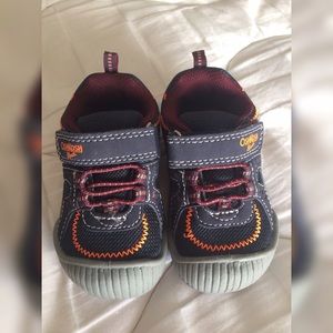 ❌SOLD❌Oshkosh sneakers
