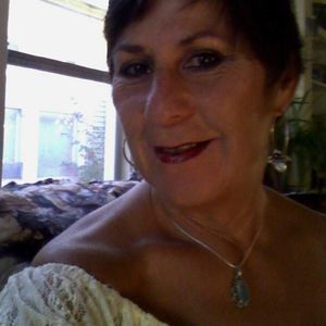 Meet your Posher, Debbie