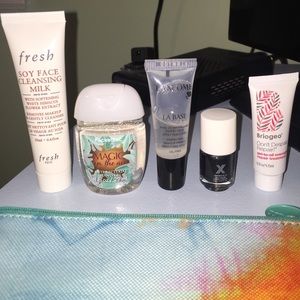 Mini travel set