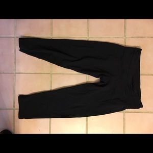 Lululemon work out Capri pants