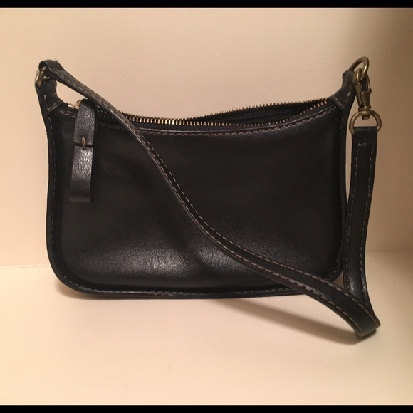 Nine West shoulder purse - great condition