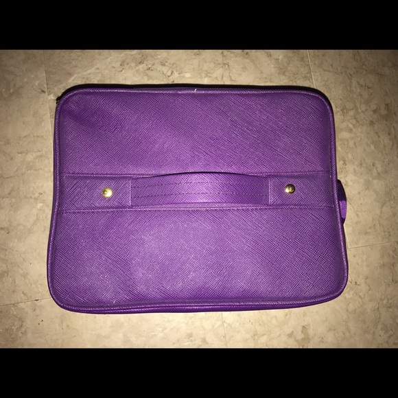 Jewelry Case - Picture 1 of 7