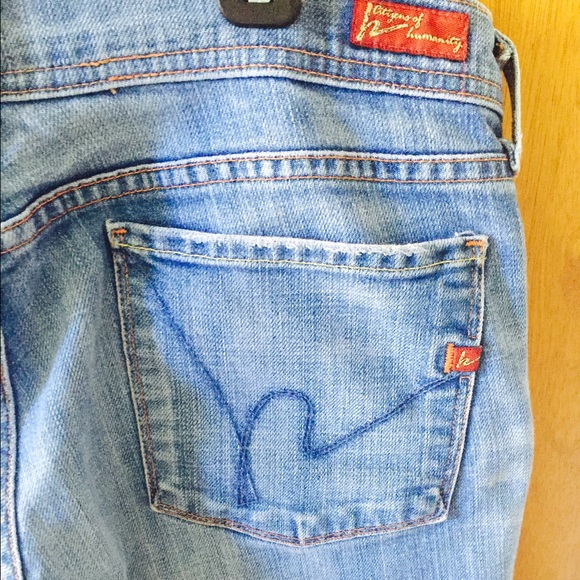 Low waist stretch flair jeans