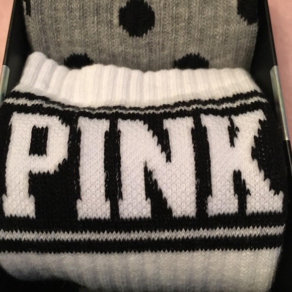 🆕SOLD OUT in STORE👣Pink VS 3 Box Set👣 - Picture 3 of 4