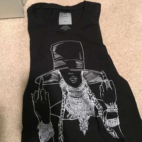Beyoncé tour tank