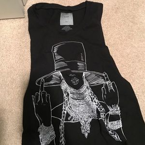 Beyoncé tour tank