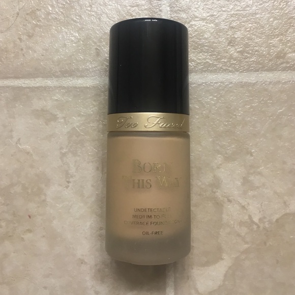 Too Faced Born This Way foundation