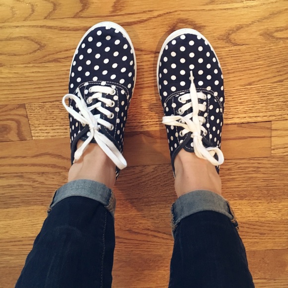 Navy blue polka dot canvas shoes