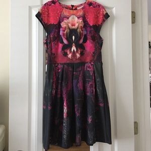Graphic floral and feather dress NWOT