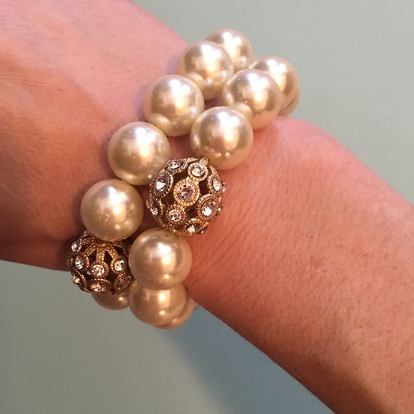 Set of 2 Large Faux Pear Stretchy Bracelets - Picture 4 of 4