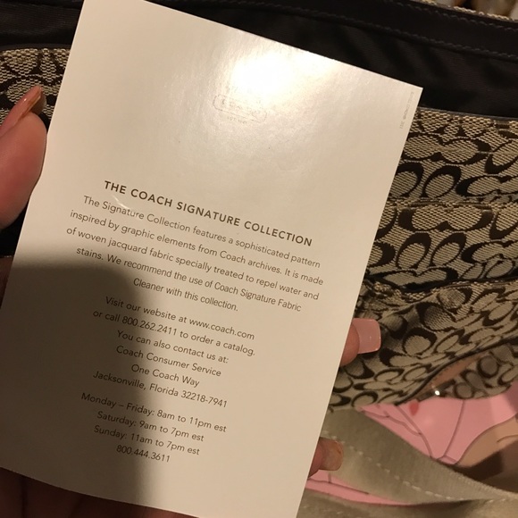 Coach bag w/ strap . Never worn - Picture 2 of 3